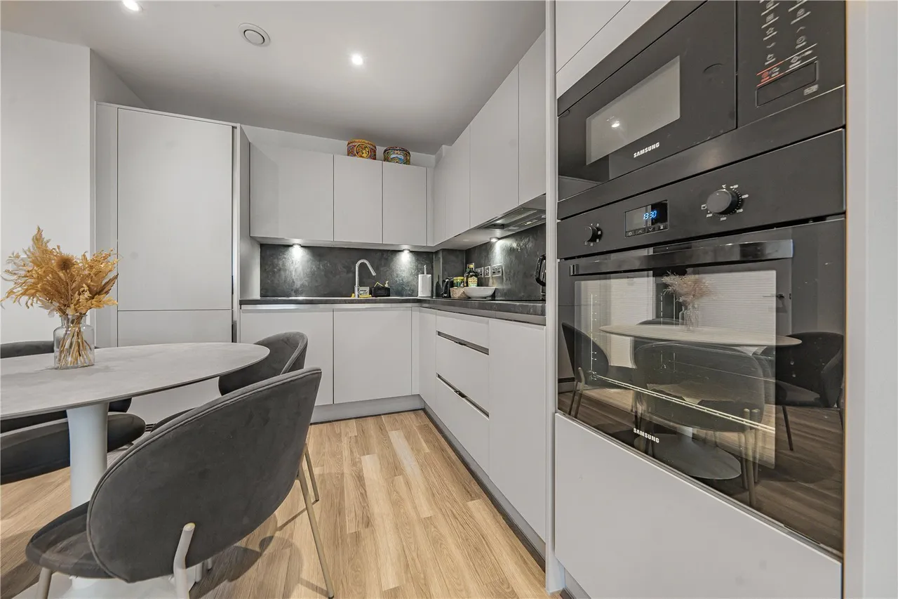 Selbourne Avenue, Hounslow, TW3, photo 7