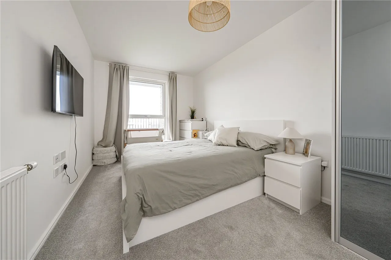 Selbourne Avenue, Hounslow, TW3, photo 8