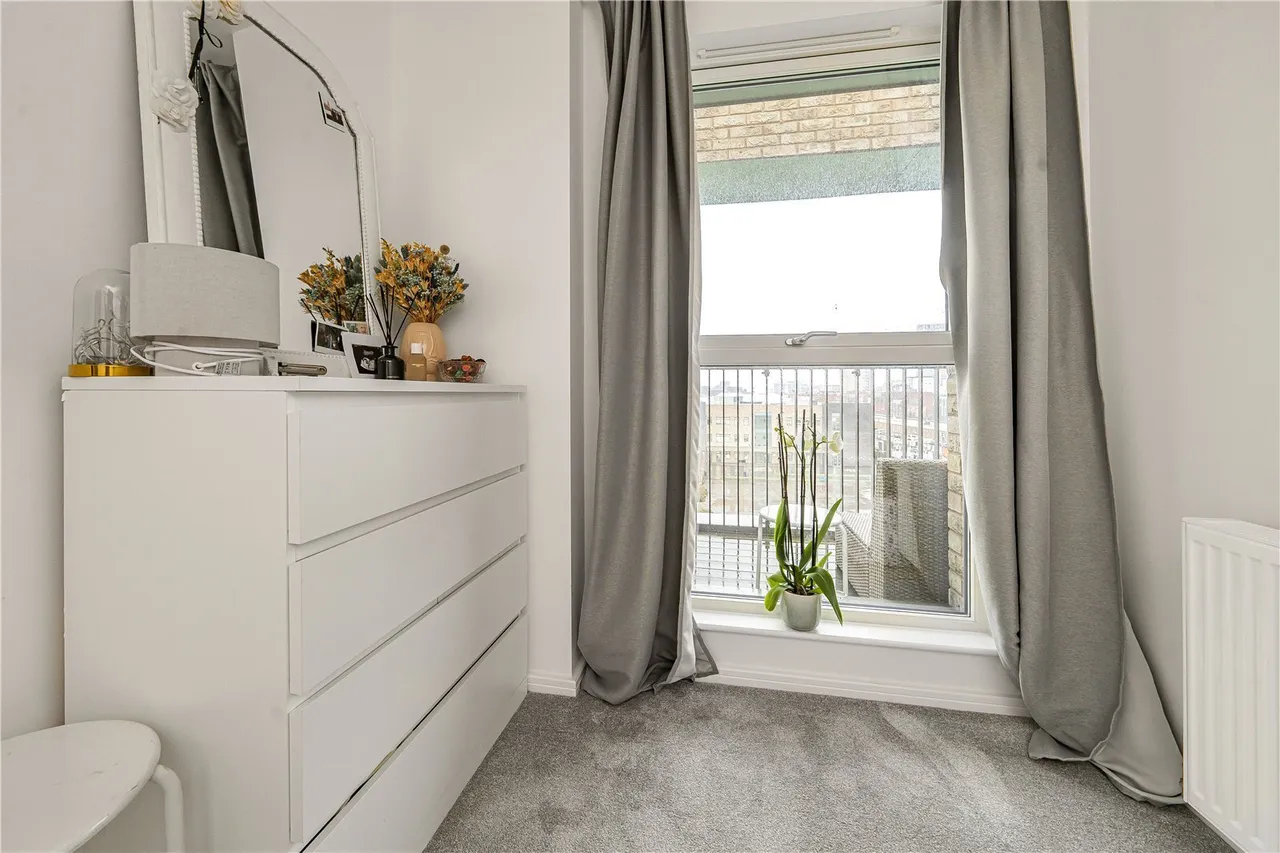 Selbourne Avenue, Hounslow, TW3, photo 14