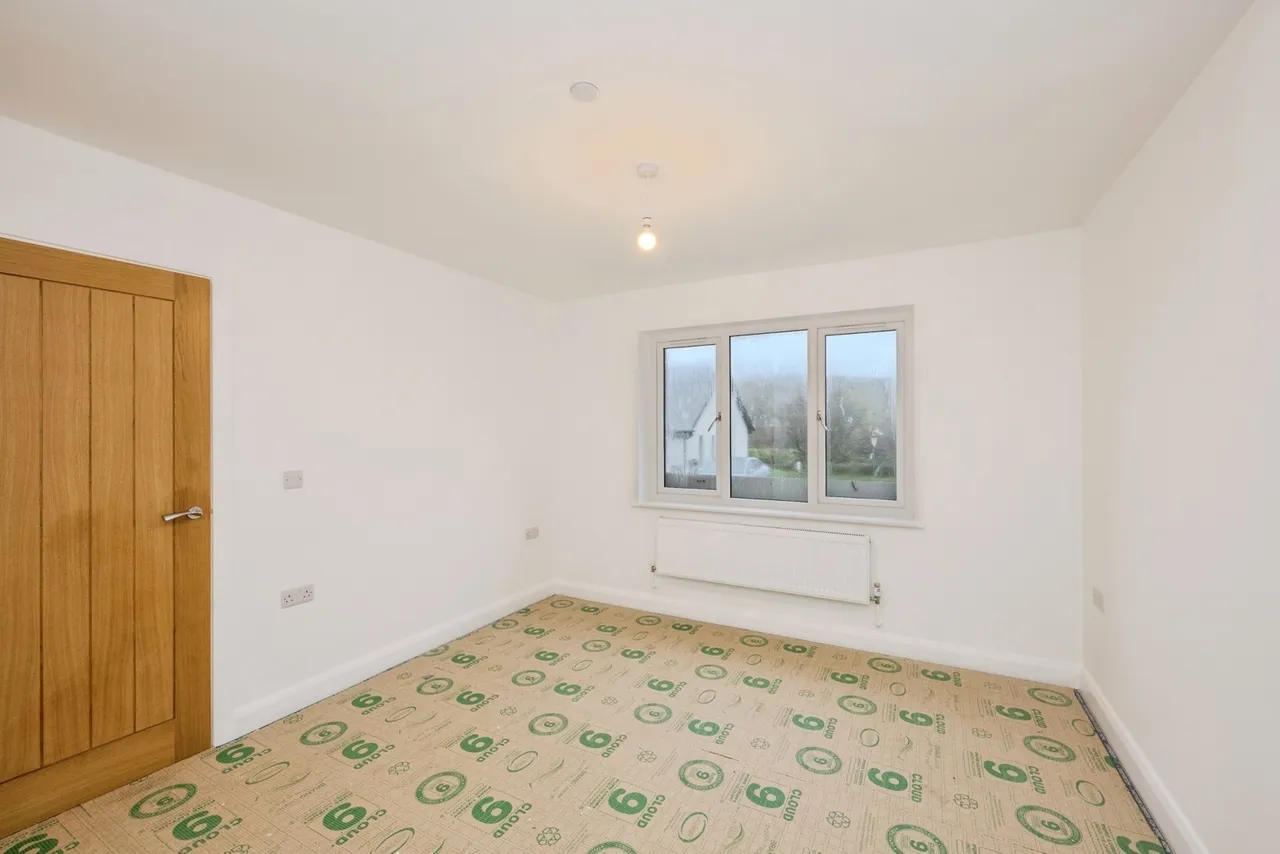 Cwrt Cwmdulais, Seven Sisters, SA10, photo 7