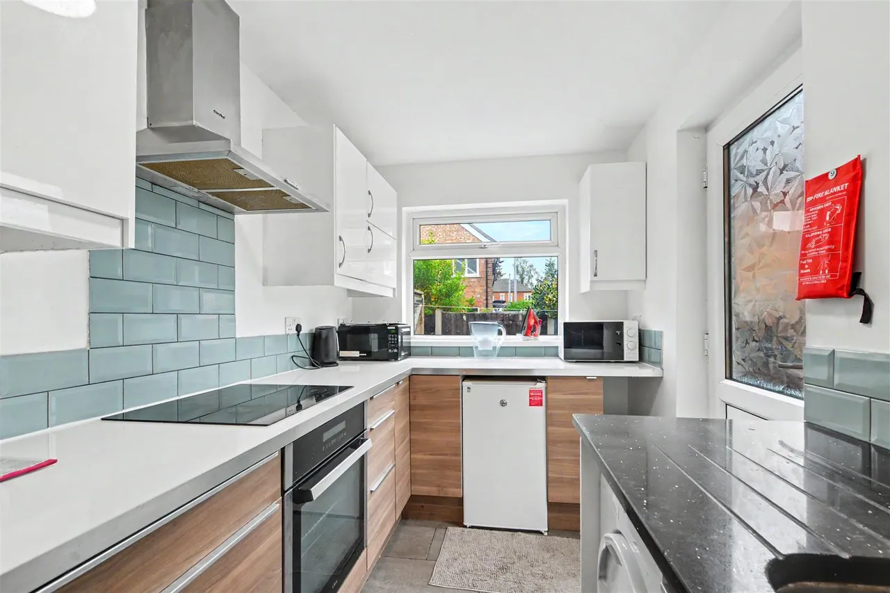 Myrtle Grove, Beeston, NG9, photo 5