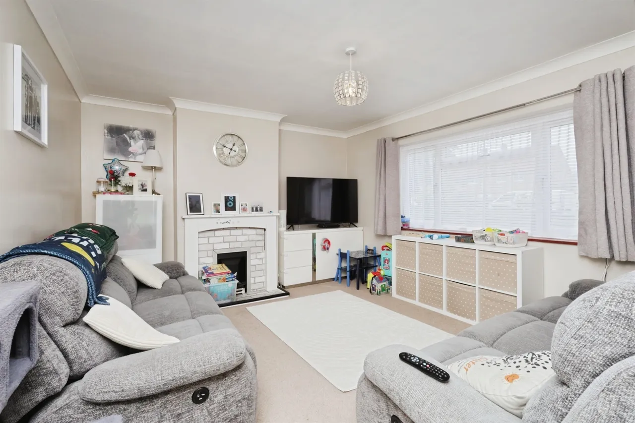 Pulborough Avenue, Eastbourne, BN22, photo 2
