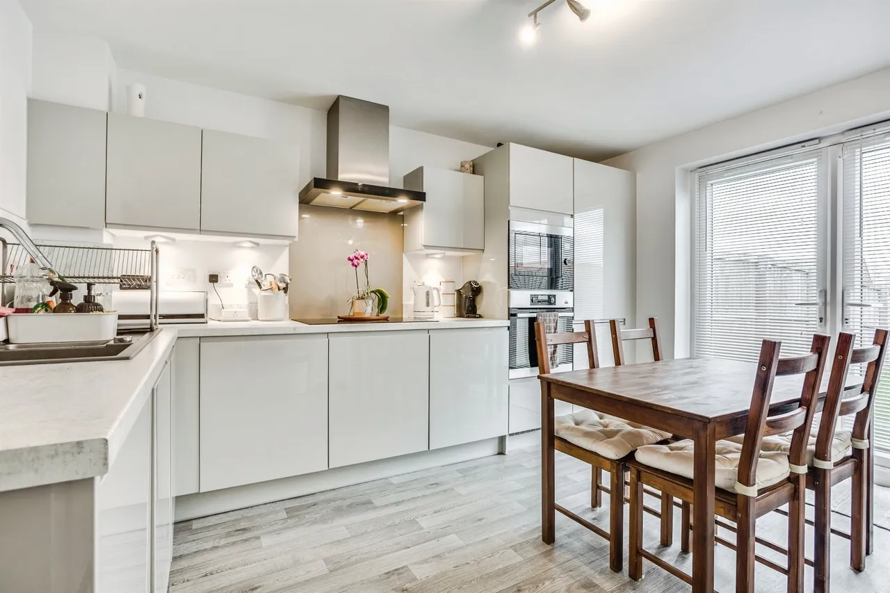 Burkwood Drive, Wakefield, WF1, photo 4