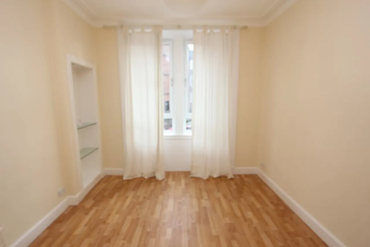 Newlands Road, G44, photo 3