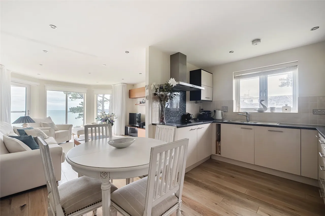 Sea Road, Carlyon Bay, PL25, photo 7