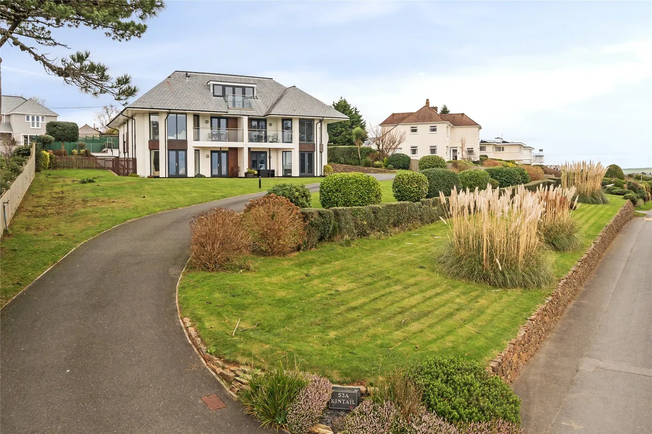 2 bed flat for sale, Sea Road, Carlyon Bay, PL25