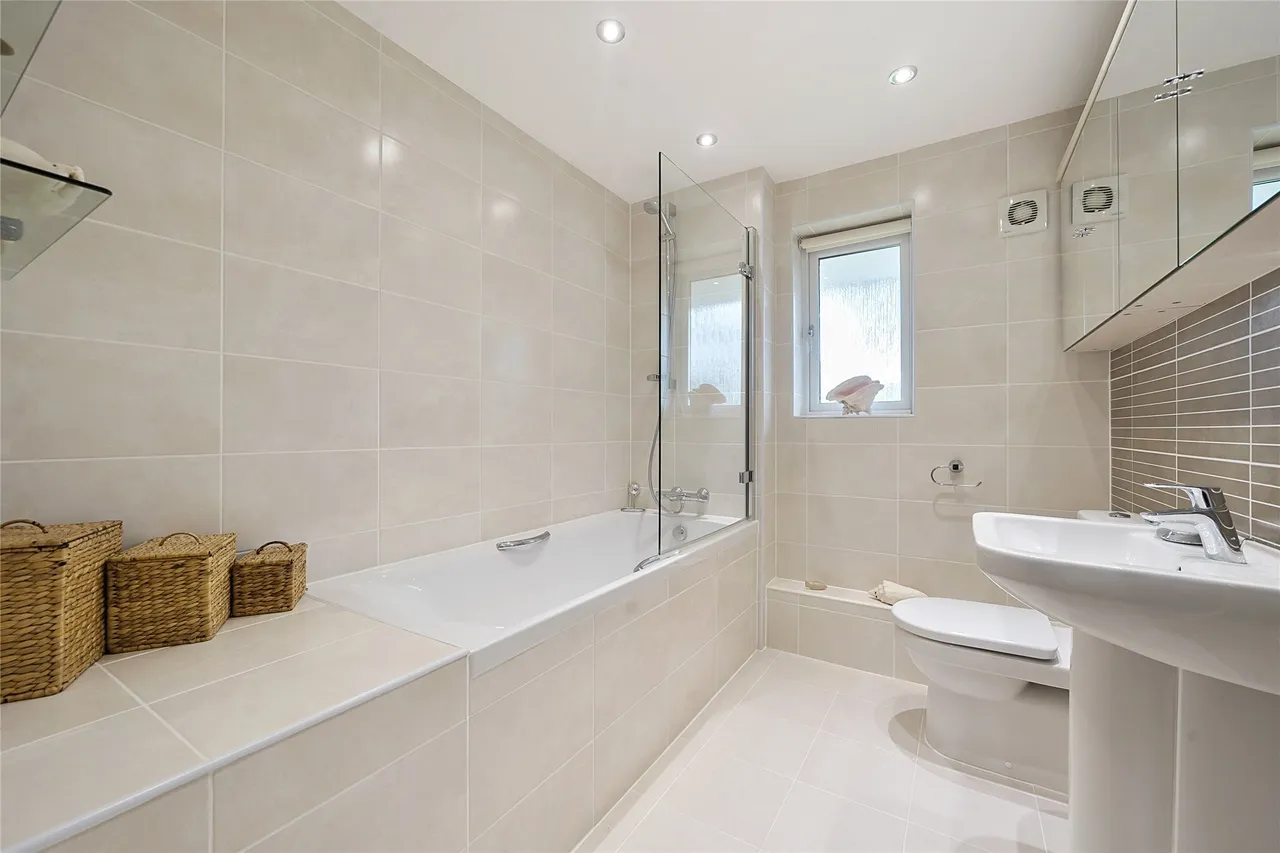 Sea Road, Carlyon Bay, PL25, photo 13