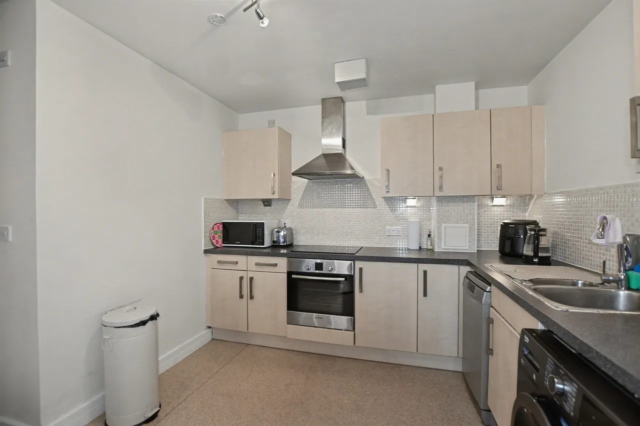 Oakwood Close, London, photo 5