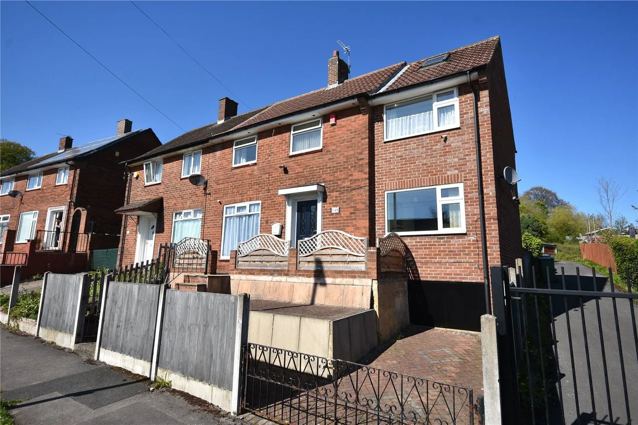 4 bed house for sale, Ramshead Drive, Leeds, LS14
