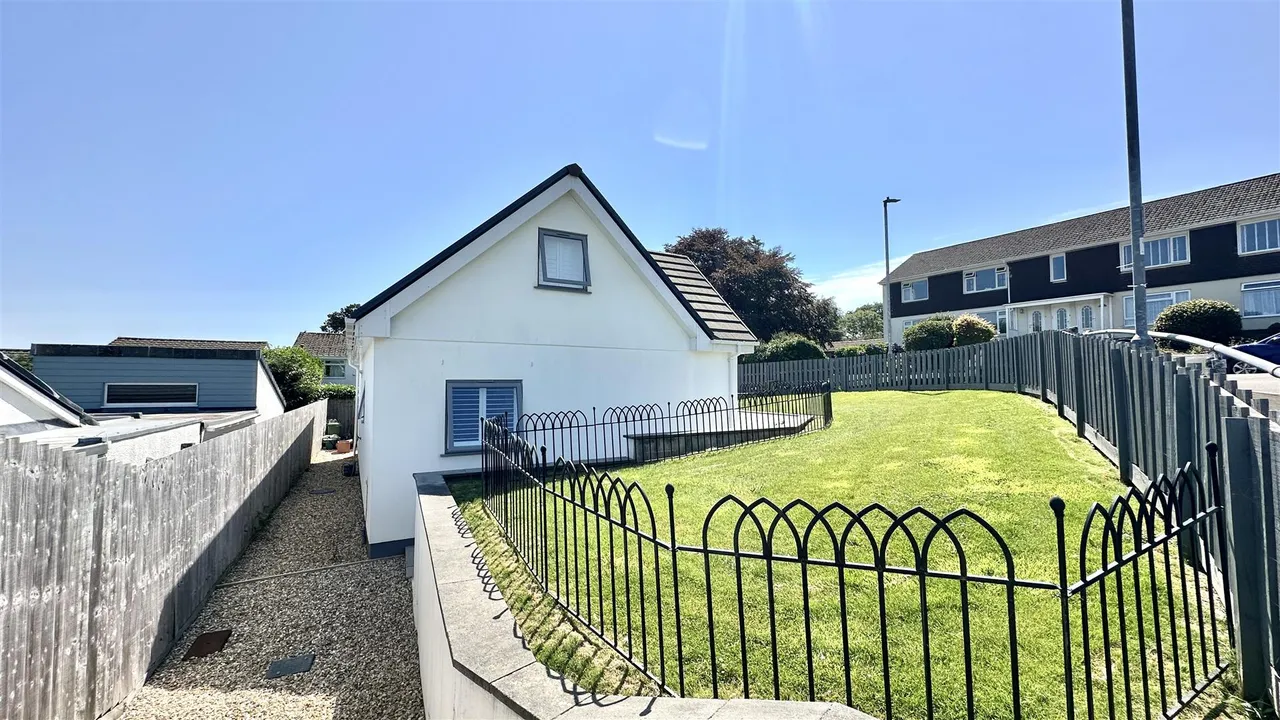 Beach Road, Carlyon Bay, photo 9