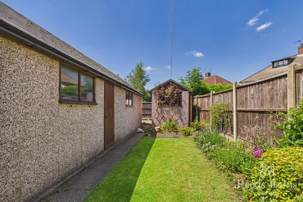 Shireoaks Common, Shireoaks, S81, photo 15