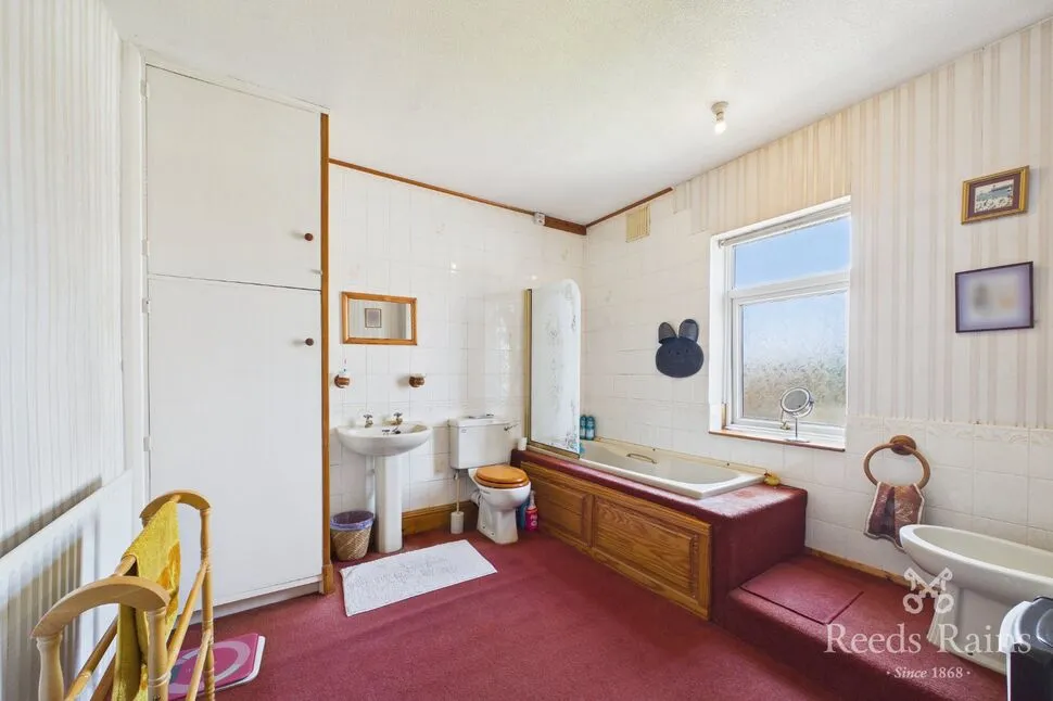 Shireoaks Common, Shireoaks, S81, photo 12