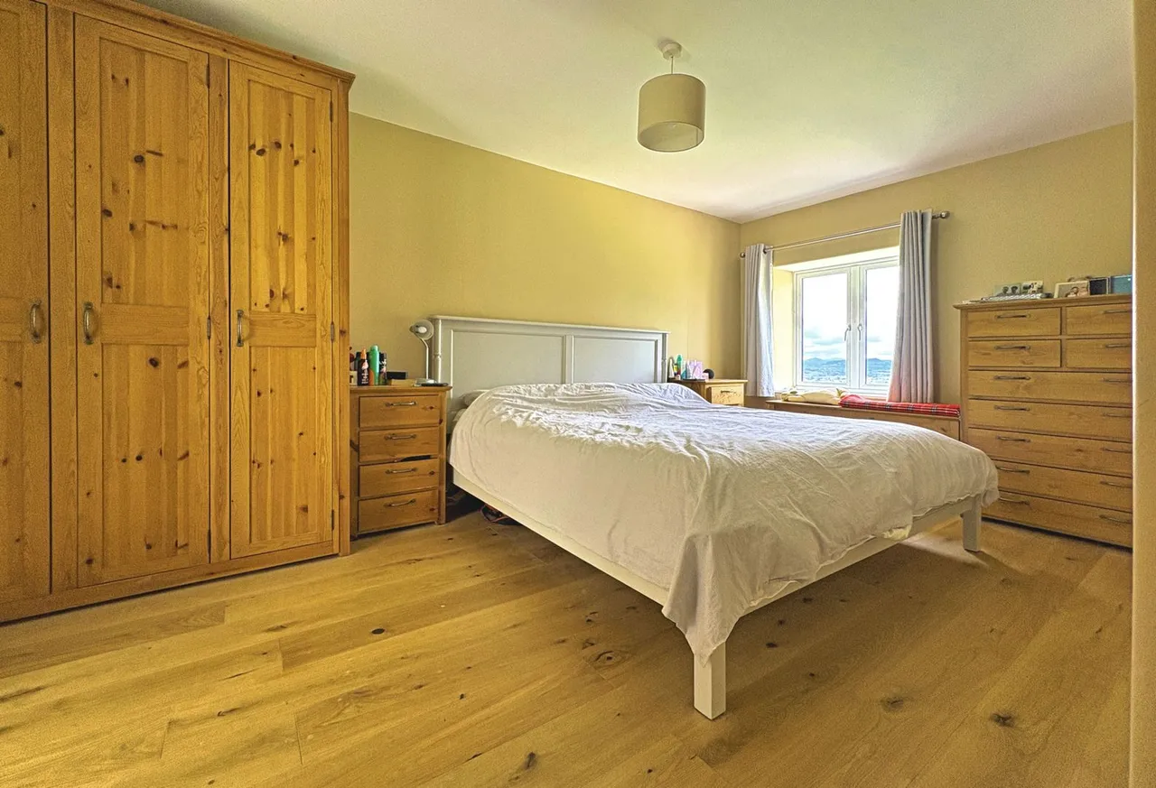 Highfield, Lydart, photo 15