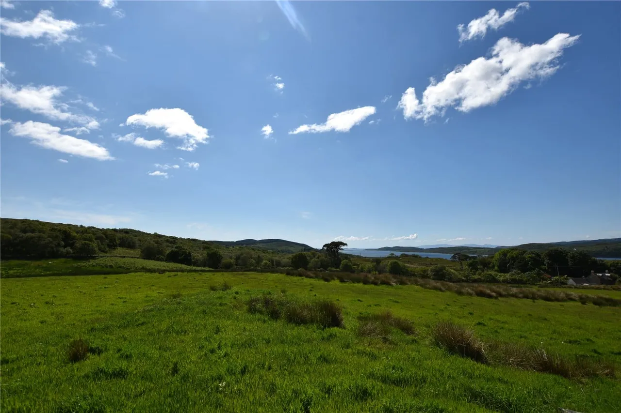 Land At Achnaclaod, Whitehouse, Tarbert, Argyll and Bute, PA29 6XS, photo 3