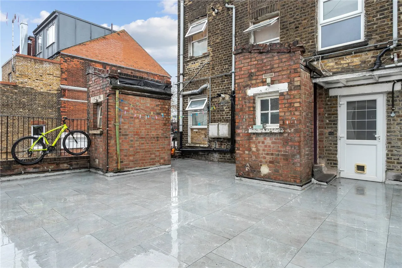 St. James's Street, London, E17, photo 12