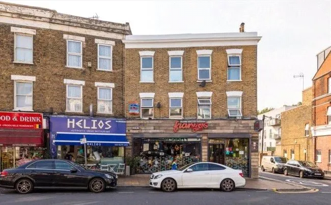 1 bed flat for sale, St. James's Street, London, E17