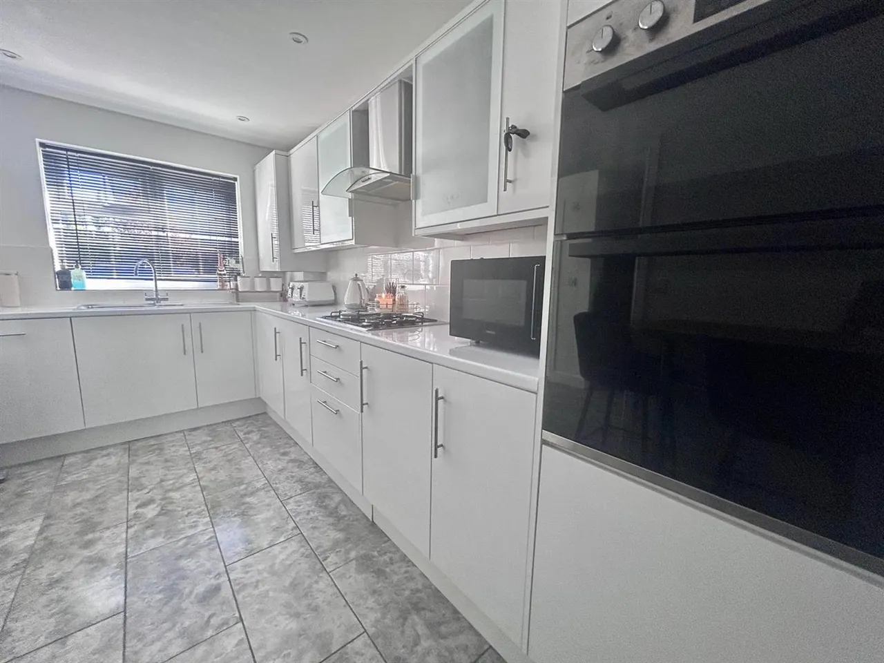 The Mews, Bexhill-On-Sea, TN40 2GL, photo 6