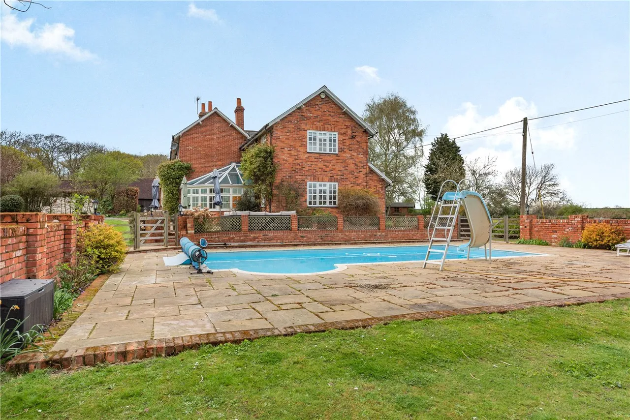 Row Lane, Dunsden, RG4, photo 2