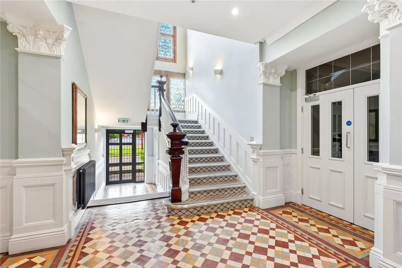 Lawrence Road, Altrincham, Greater Manchester, WA14 4RE, photo 2