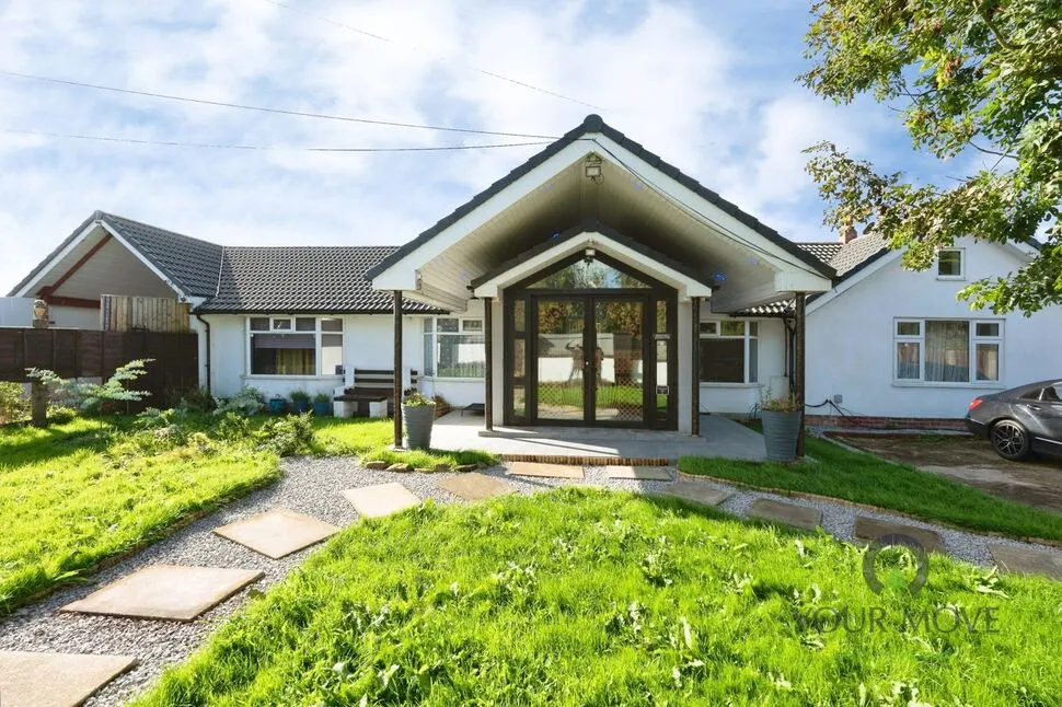 6 bed house to rent, Haslingden Old Road, Oswaldtwistle, BB5