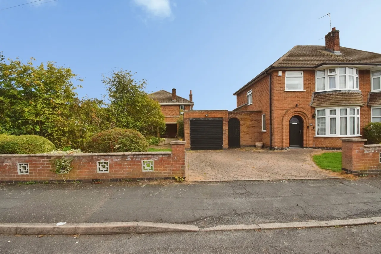 3 bed house for sale, Hawthorn Avenue, Leicester, LE4