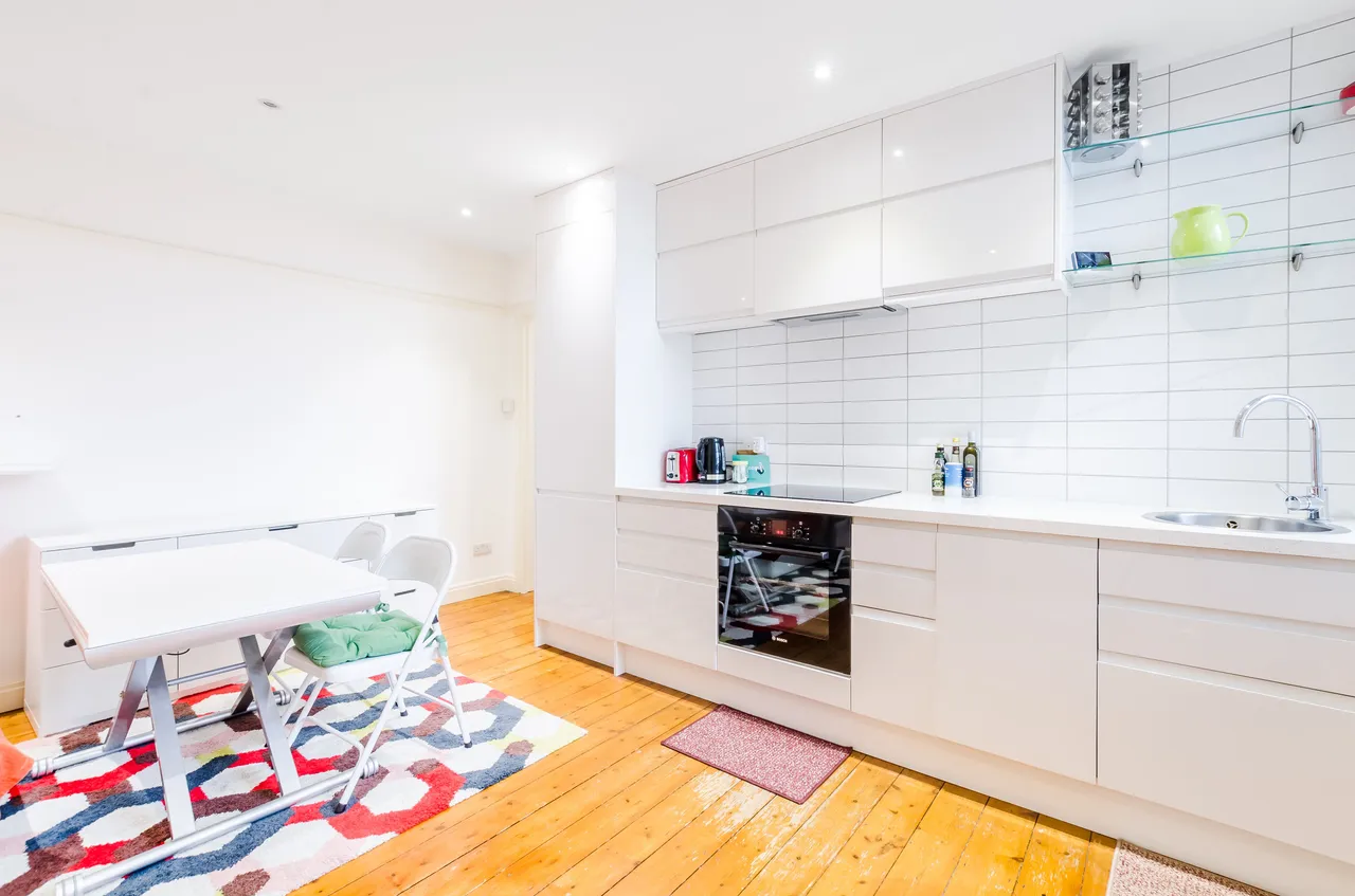 10 Cambridge Court, Sussex Gardens, London, photo 3