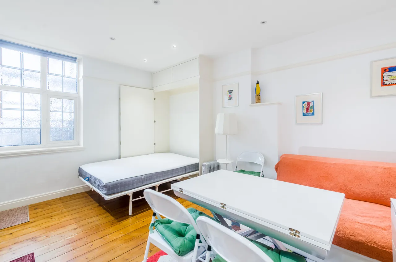 10 Cambridge Court, Sussex Gardens, London, photo 2