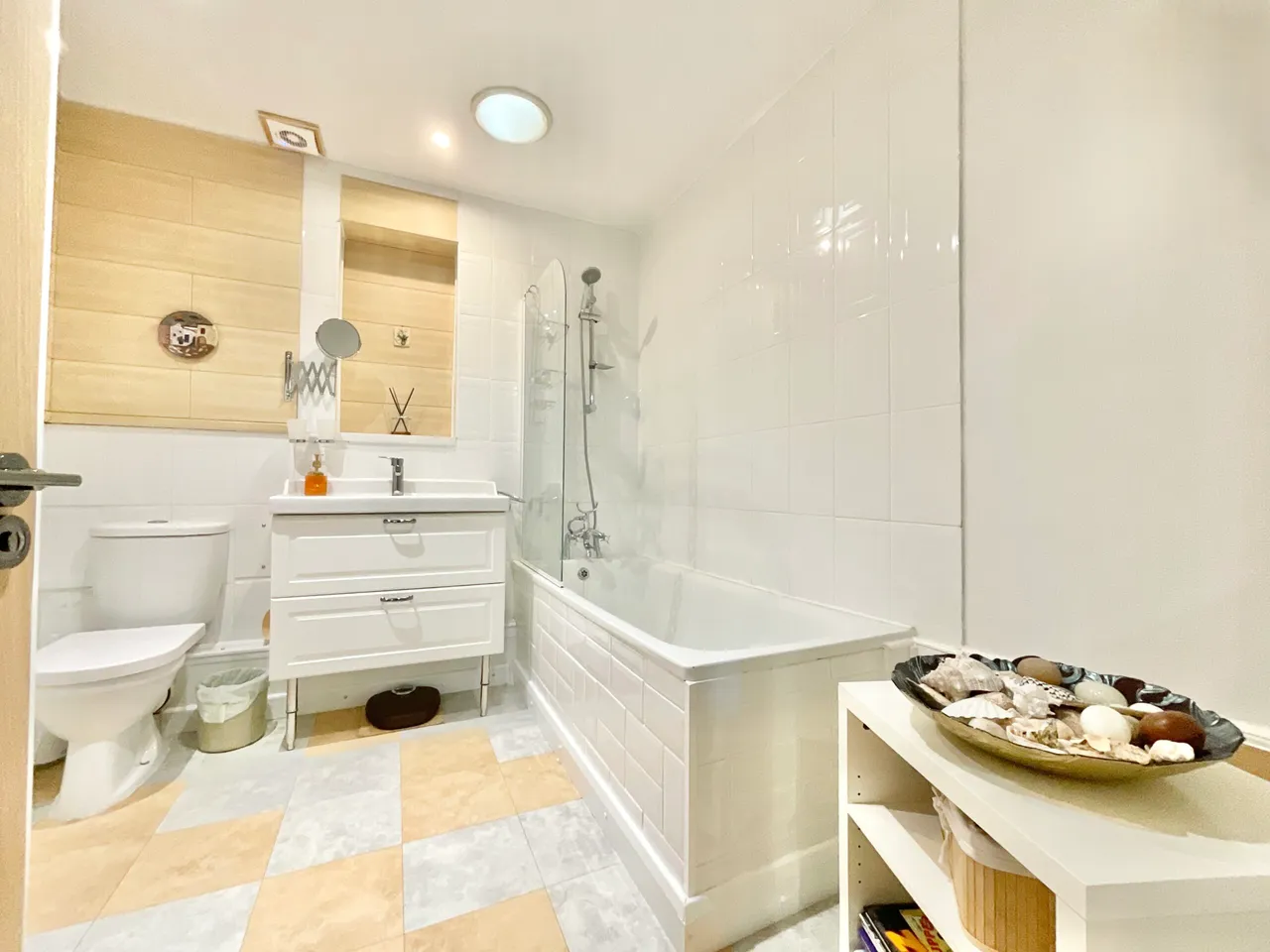 Derwent Drive, Loggerheads, TF9, photo 22