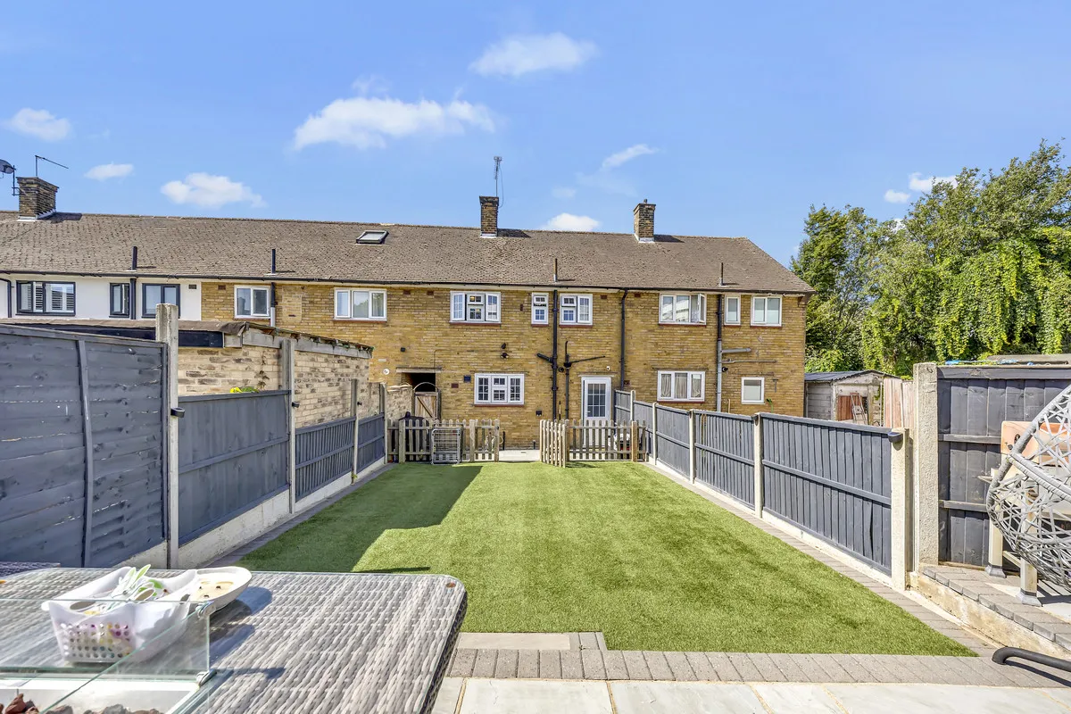 Paines Brook Way, Romford, RM3 9JP, photo 4