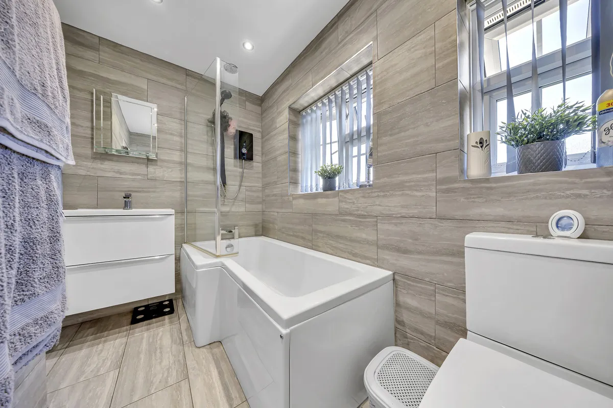Paines Brook Way, Romford, RM3 9JP, photo 10