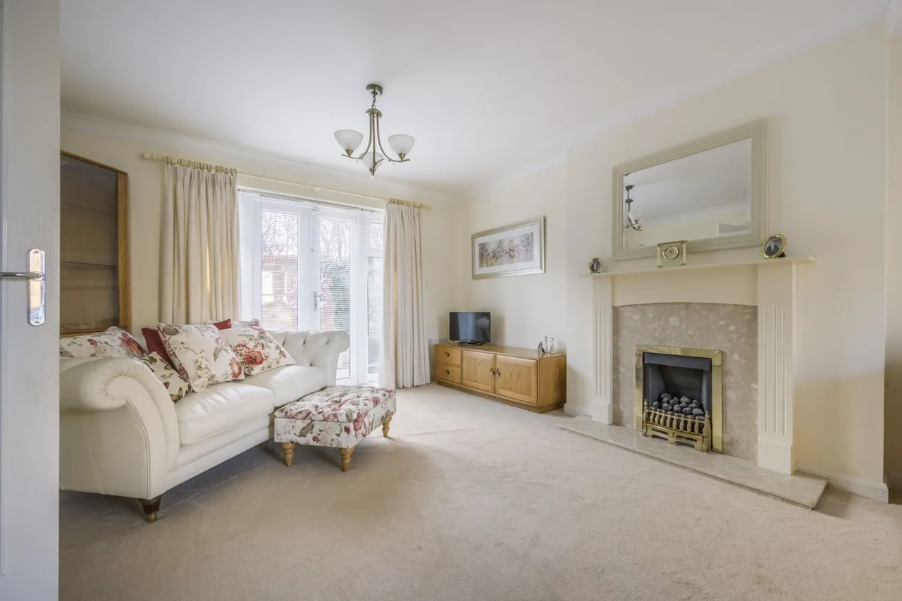Ironstone Close, Swindon, SN25, photo 4