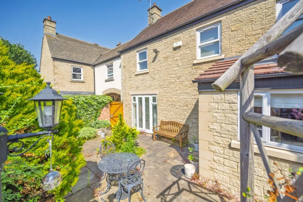 Ironstone Close, Swindon, SN25, photo 3