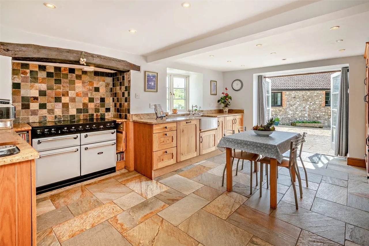 Combe St. Nicholas, Chard, TA20, photo 5
