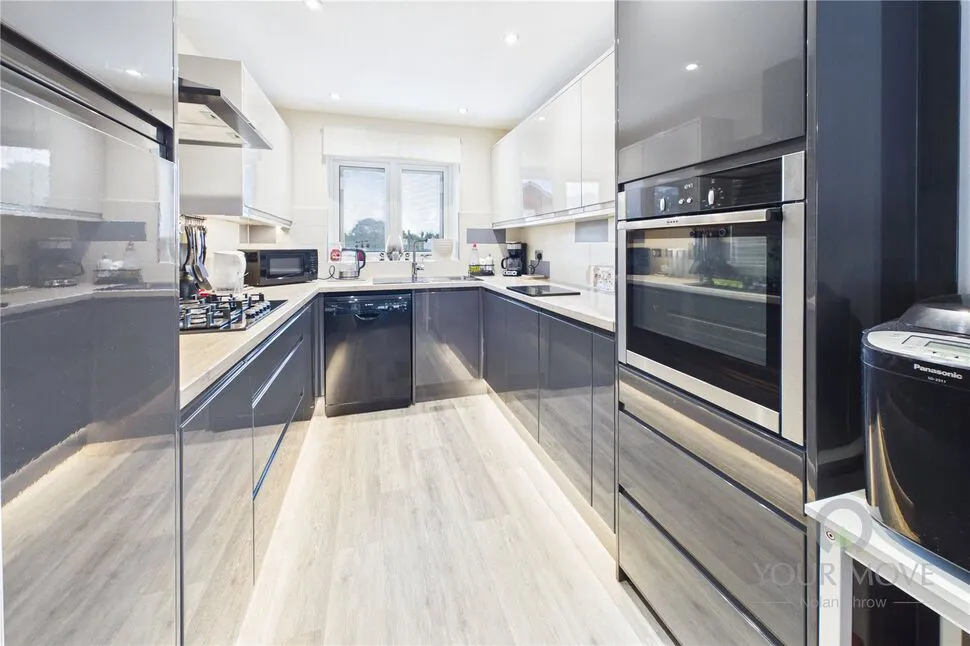 Bath Road, Kettering, NN16, photo 5