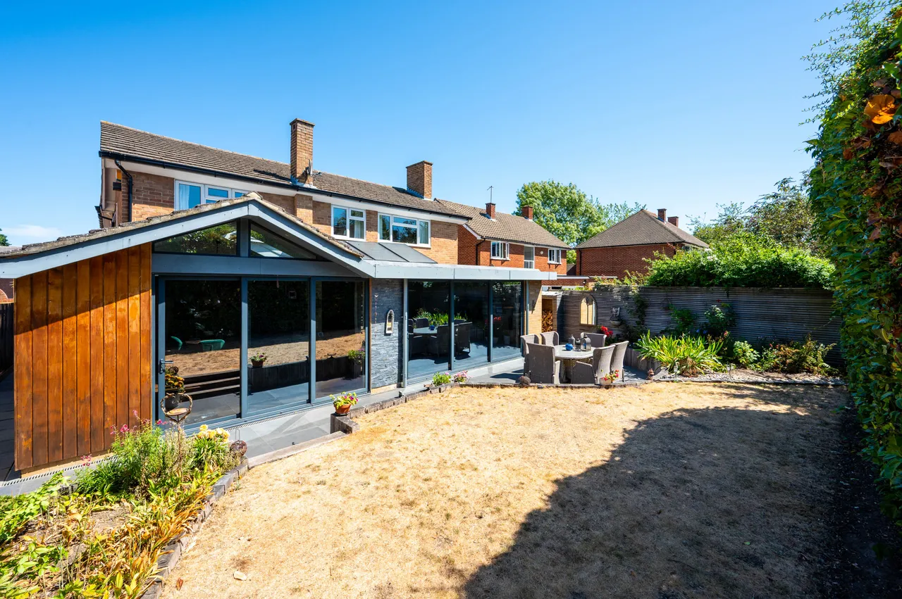 3 Cleveland Gardens, Worcester Park, photo 4