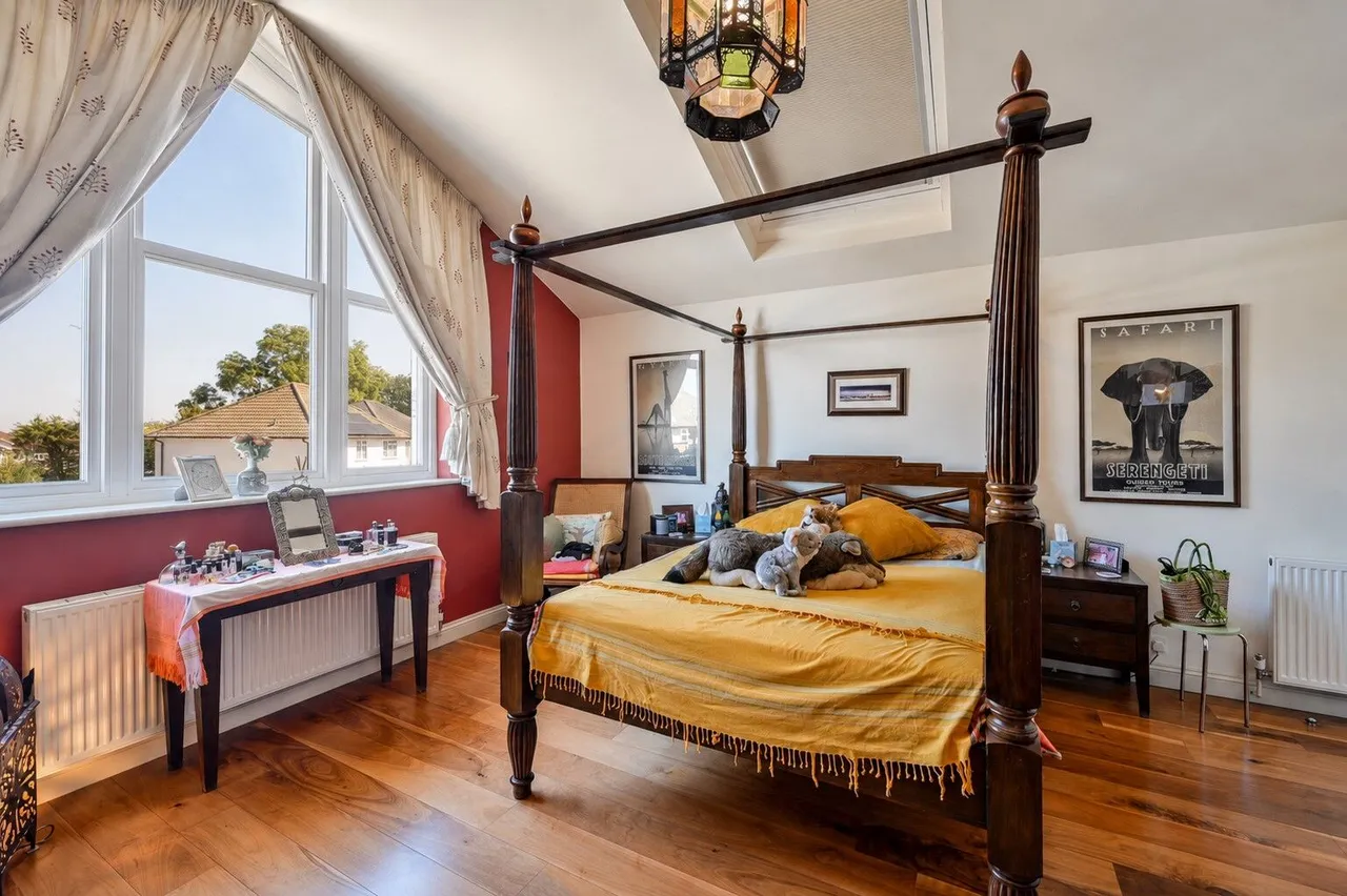 3 Cleveland Gardens, Worcester Park, photo 6
