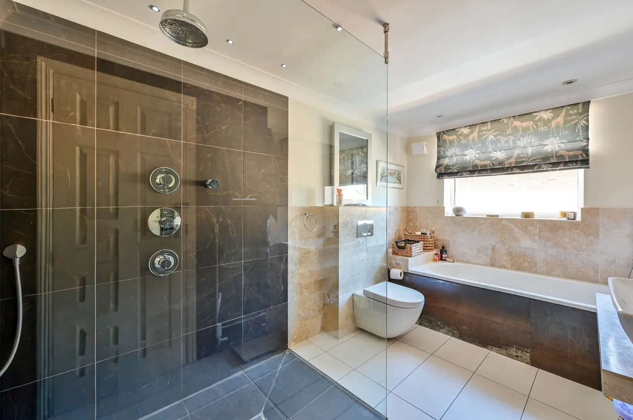 3 Cleveland Gardens, Worcester Park, photo 11