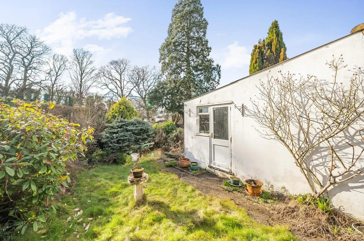 Courtlands Crescent, Banstead, SM7 2PJ, photo 7