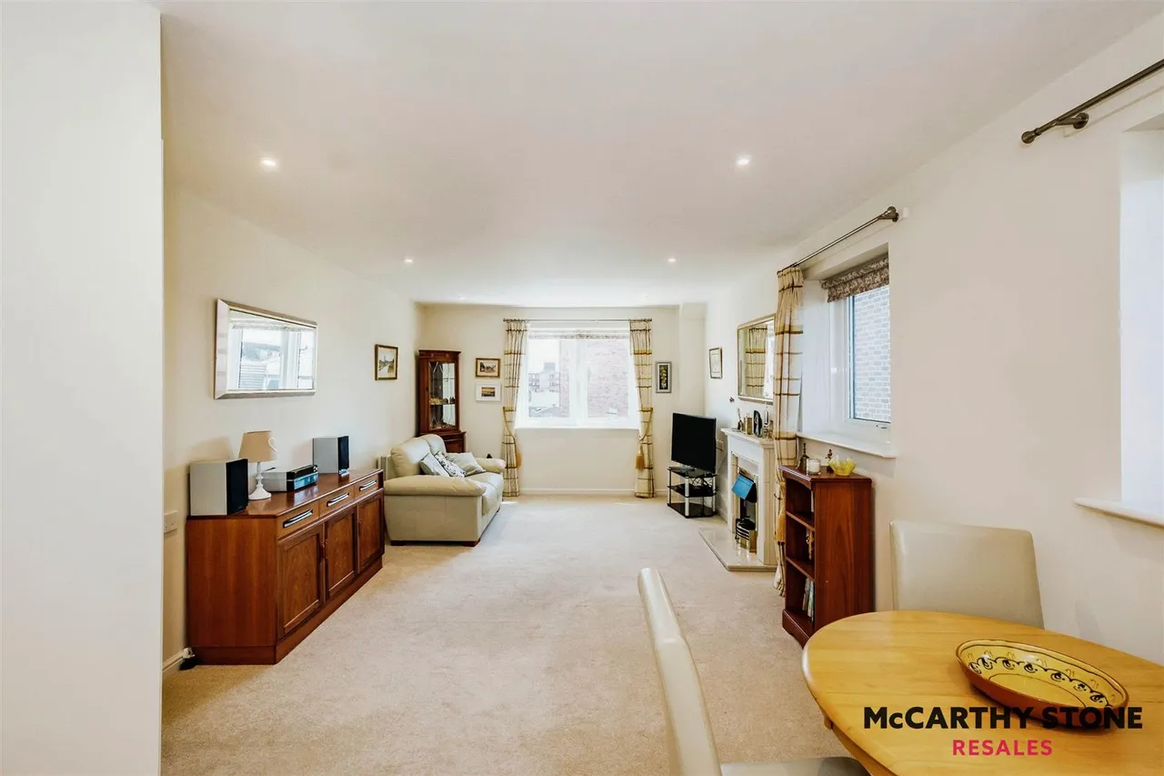 Union Place, Worthing, BN11, photo 3