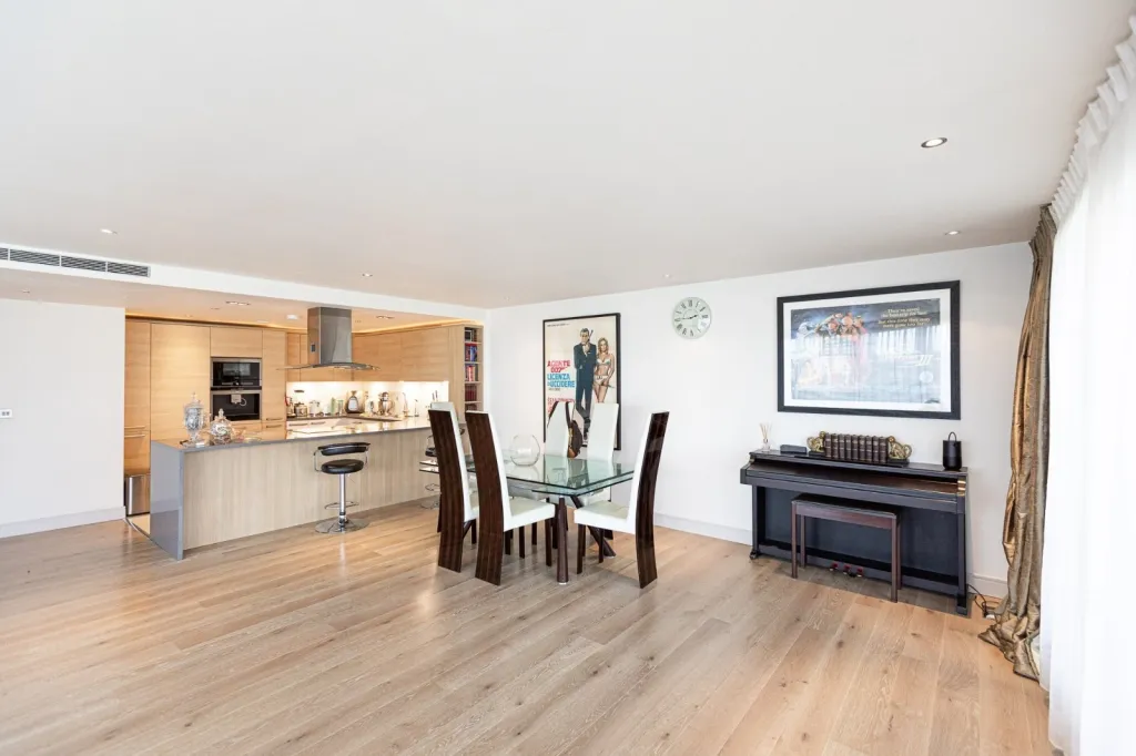Townmead Road, Imperial Wharf, SW6, photo 10