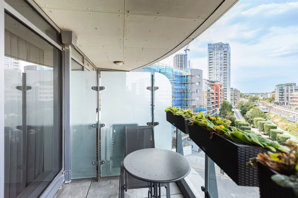 Townmead Road, Imperial Wharf, SW6, photo 7