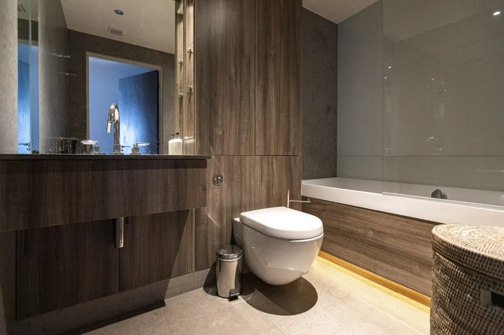 Townmead Road, Imperial Wharf, SW6, photo 6