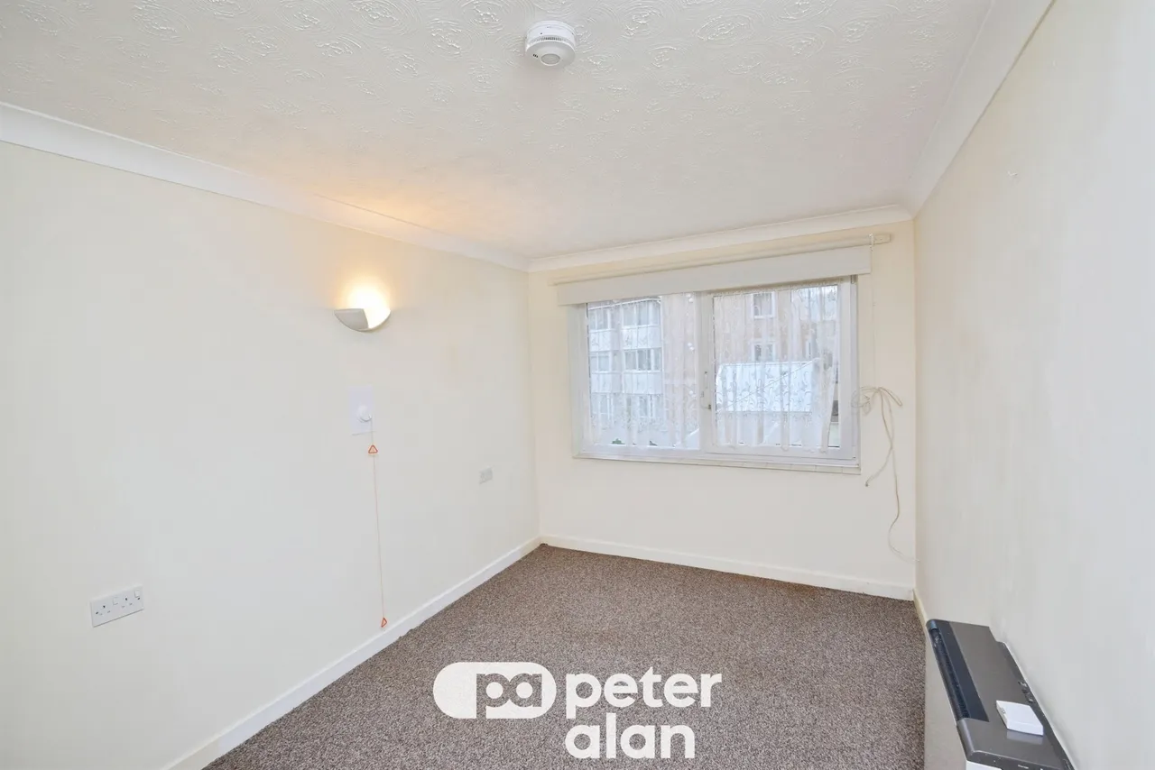 St. Helens Road, Swansea, SA1, photo 13