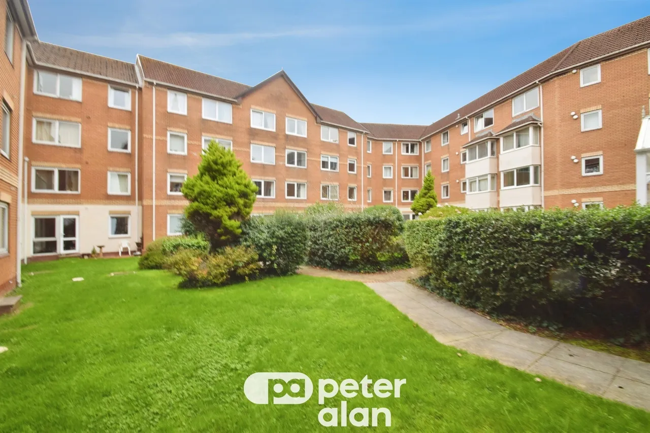 St. Helens Road, Swansea, SA1, photo 15