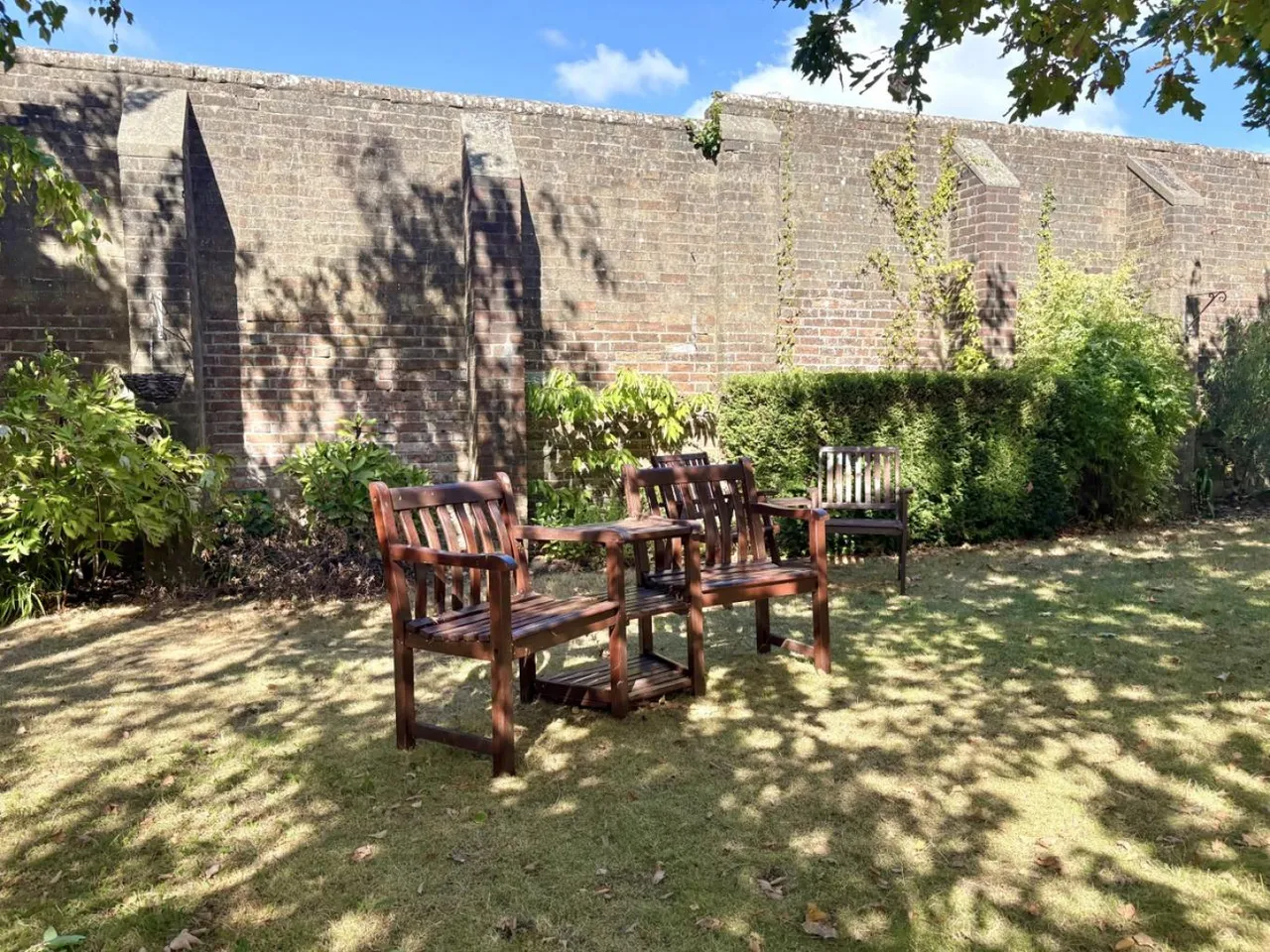 Melton Court, BH13, photo 23