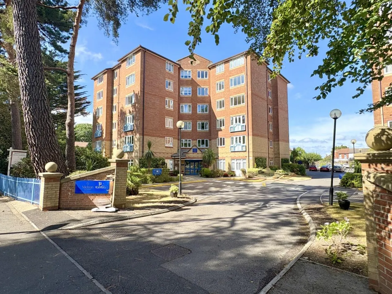 Melton Court, BH13, photo 18