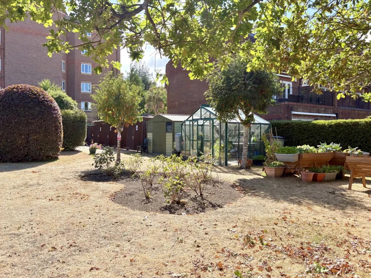 Melton Court, BH13, photo 21