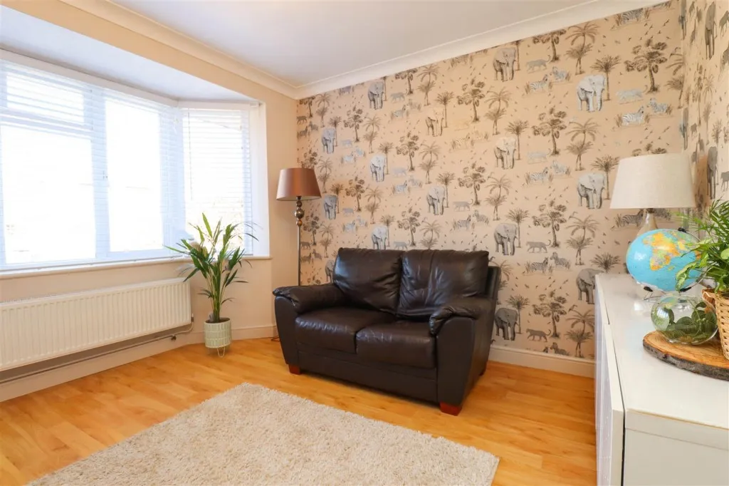 Frere Avenue, Fleet, photo 13