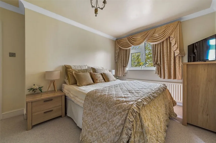 House Under Offer with 4 bedrooms in Sawbridgeworth, CM21, photo 25