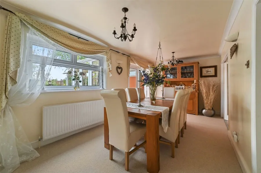 House Under Offer with 4 bedrooms in Sawbridgeworth, CM21, photo 15